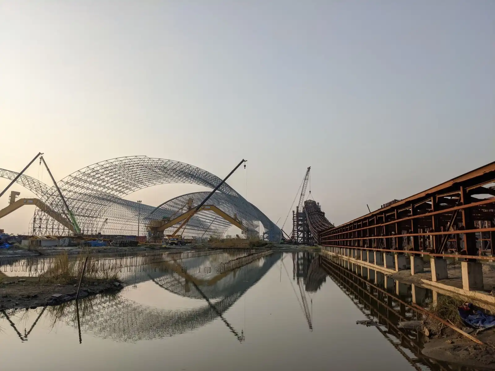 西安赵氏建材解读瓷砖选购核心指标：硬度、吸水率与防滑性